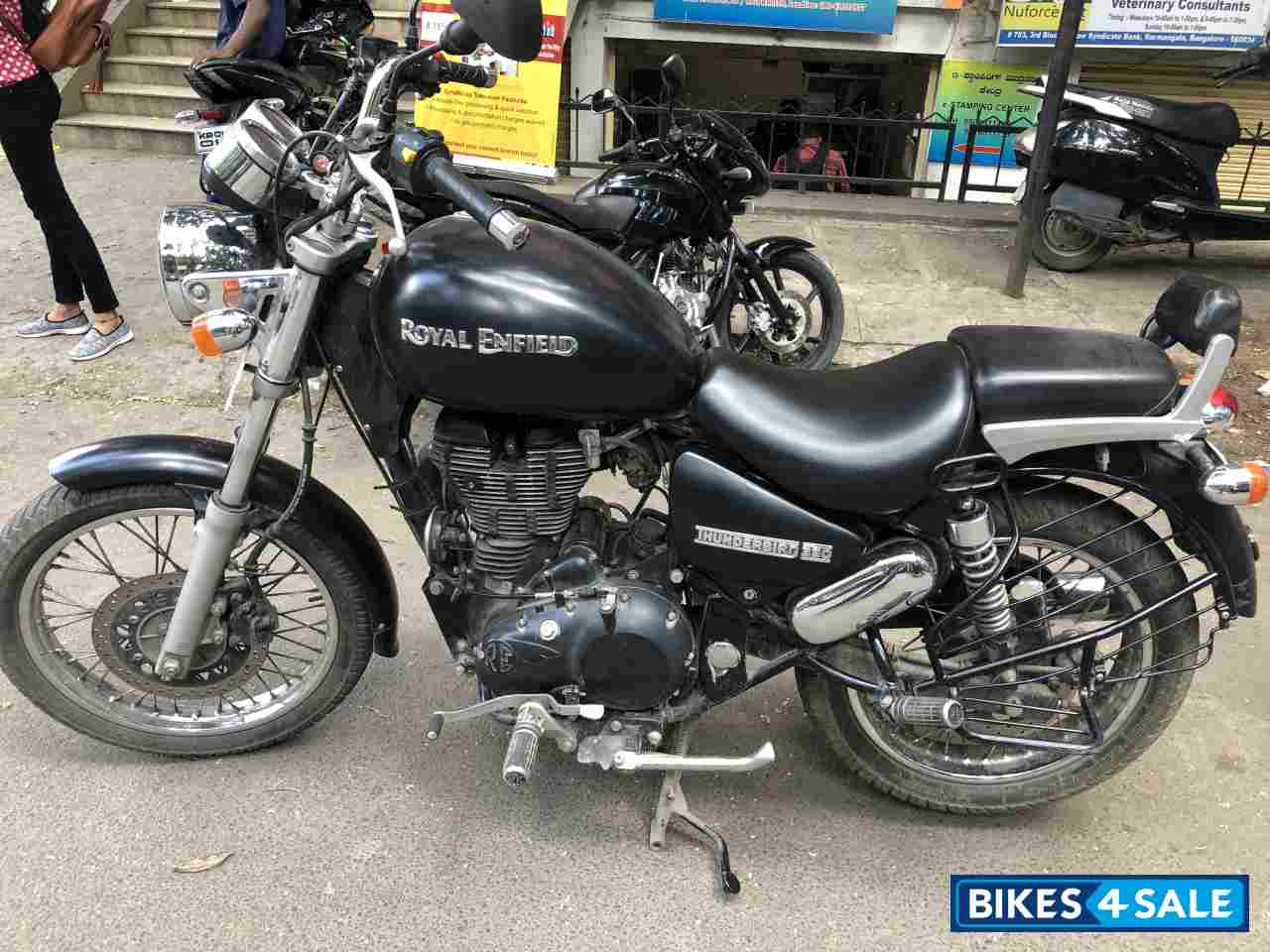 Royal Enfield Thunderbird TwinSpark 350 Royal Enfield Thunderbird TwinSpark 350