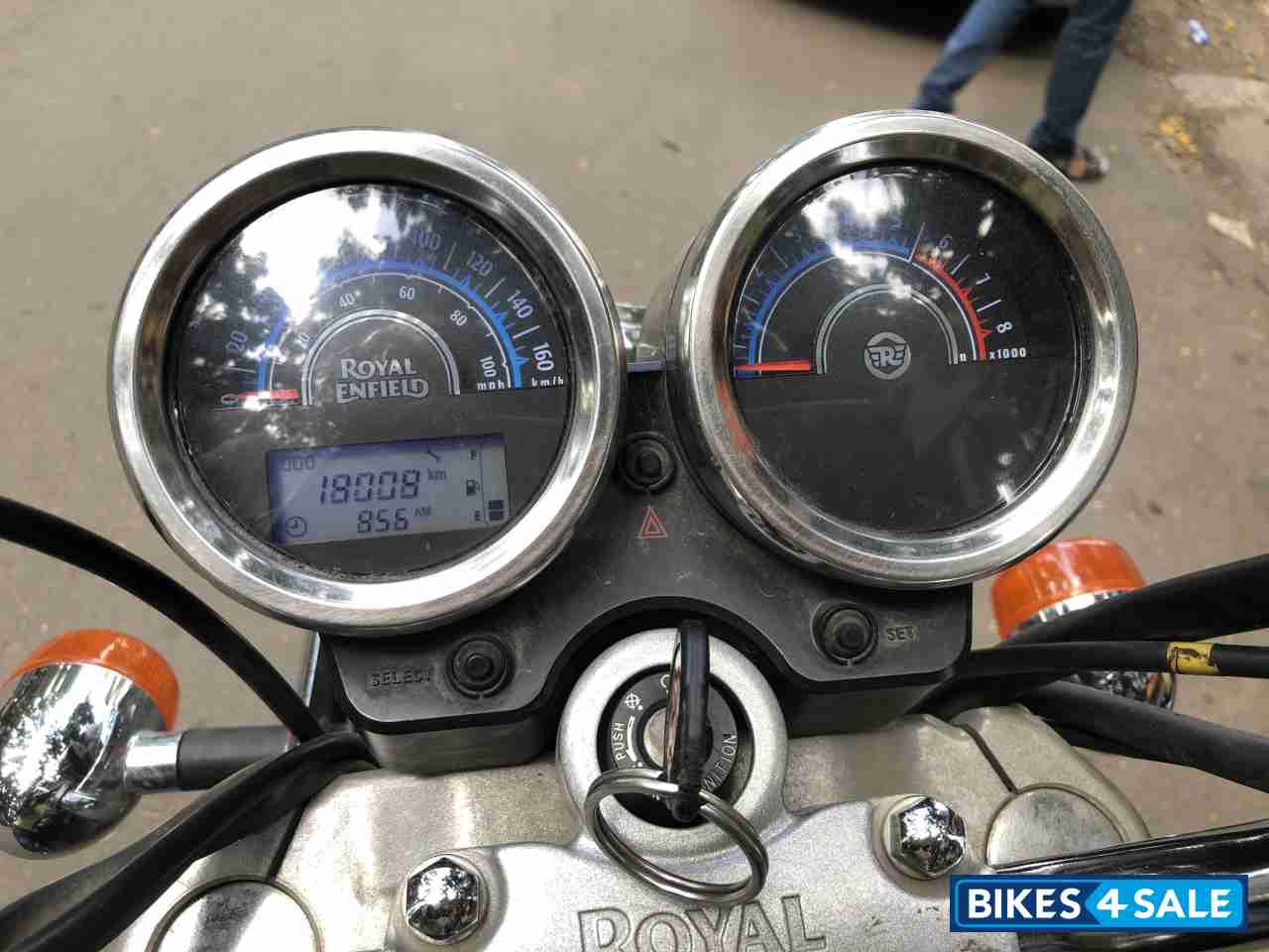 Royal Enfield Thunderbird TwinSpark 350 Royal Enfield Thunderbird TwinSpark 350