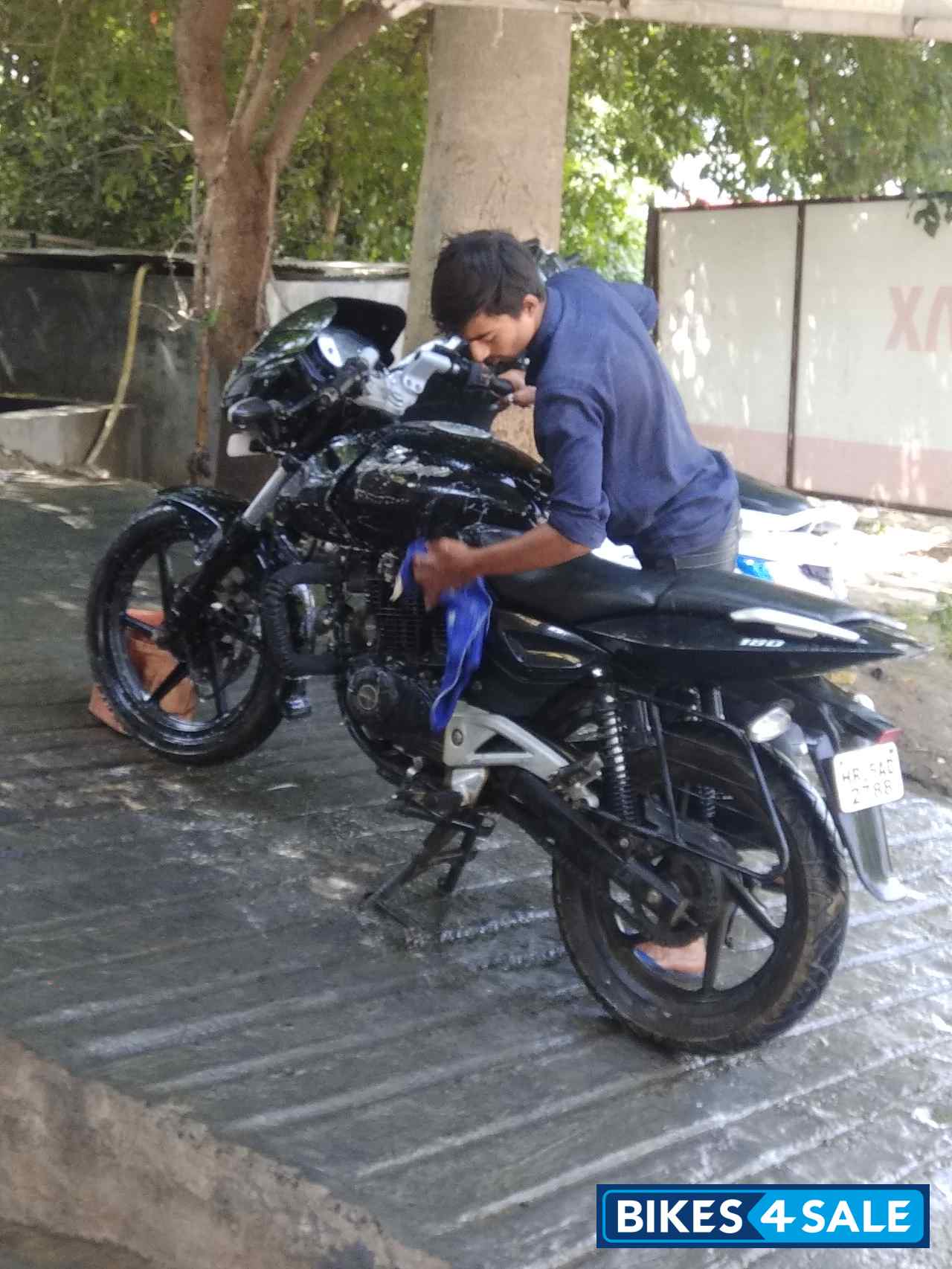 Bajaj Pulsar 180 DTSi