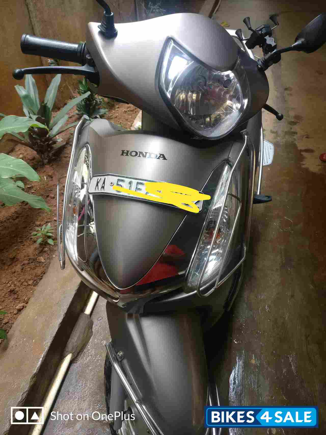 aviator bs6 on road price