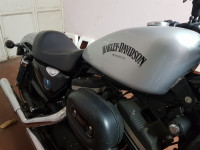 Silver Harley Davidson Iron 883