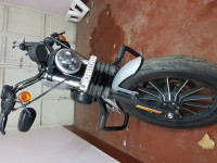 Silver Harley Davidson Iron 883