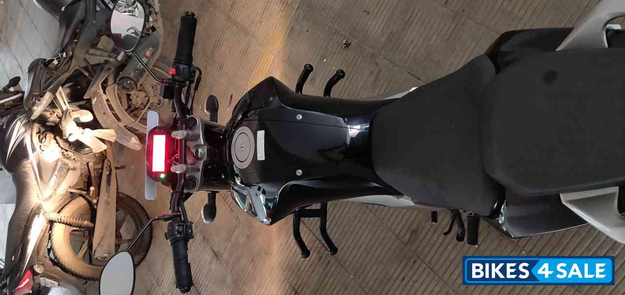 Black Yamaha FZ FI V2