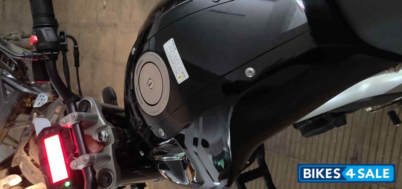 Black Yamaha FZ FI V2