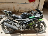 Yamaha YZF R15 V2