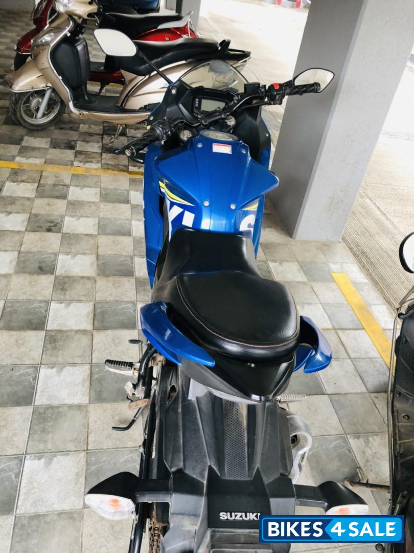 Blue Suzuki Gixxer SF Fi