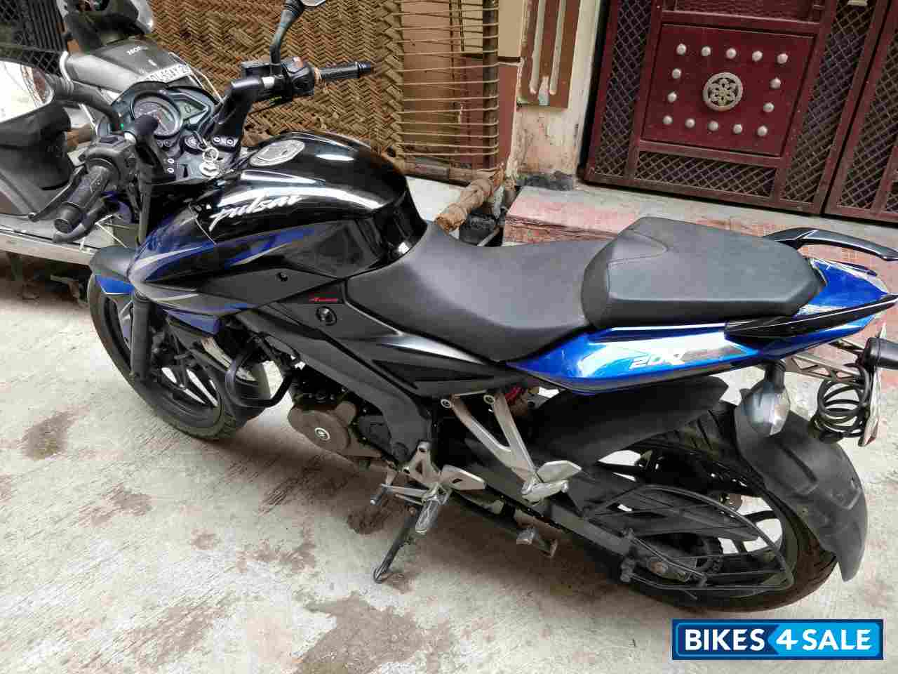 Bajaj Pulsar 200 NS