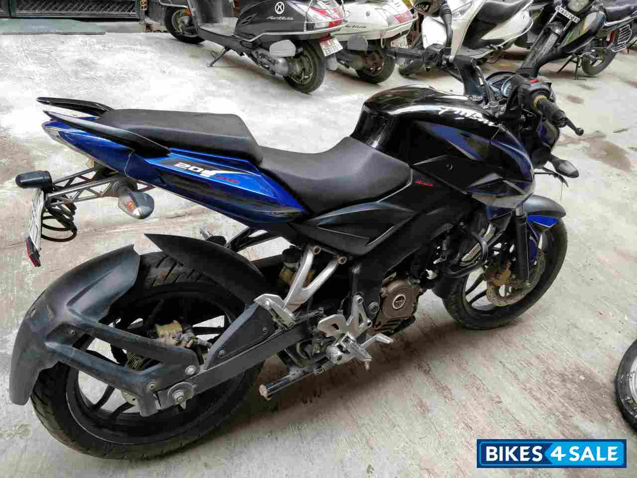 Bajaj Pulsar 200 NS