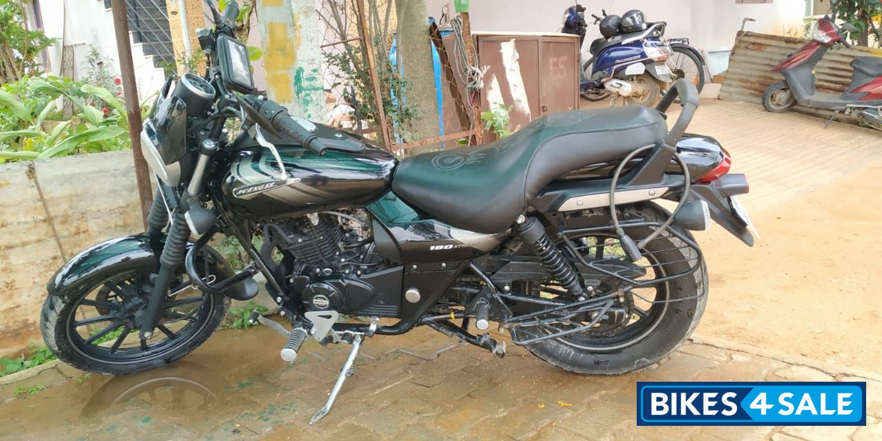 Bajaj Avenger Street 180