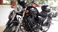 Black Royal Enfield Thunderbird 500