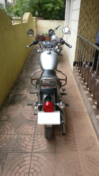 Silver Royal Enfield Thunderbird 350