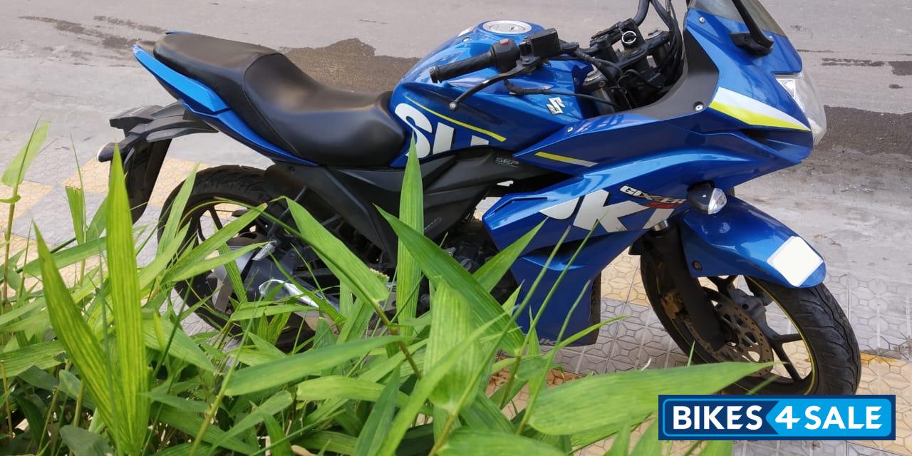 Suzuki Gixxer SF