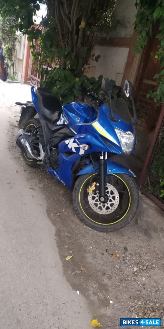 Suzuki Gixxer SF