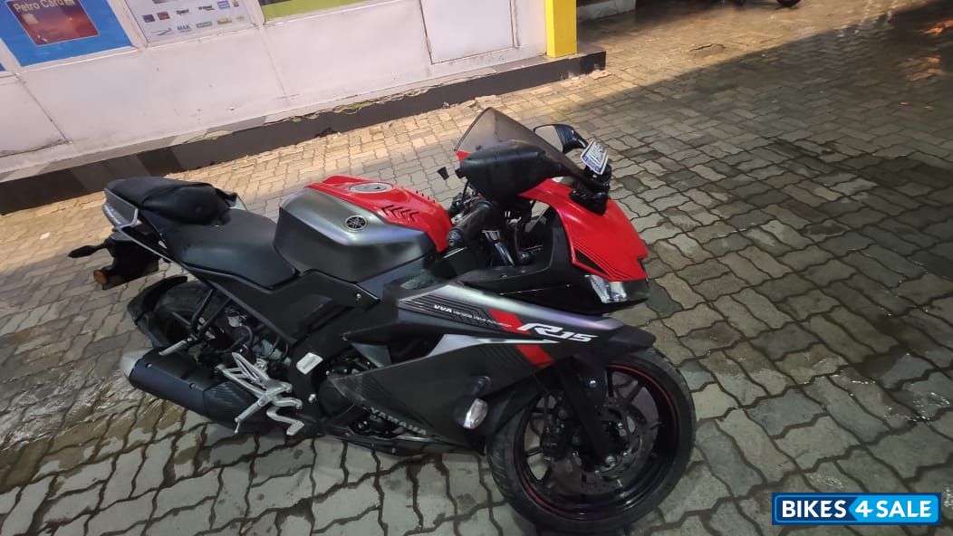 Yamaha YZF R15 V3