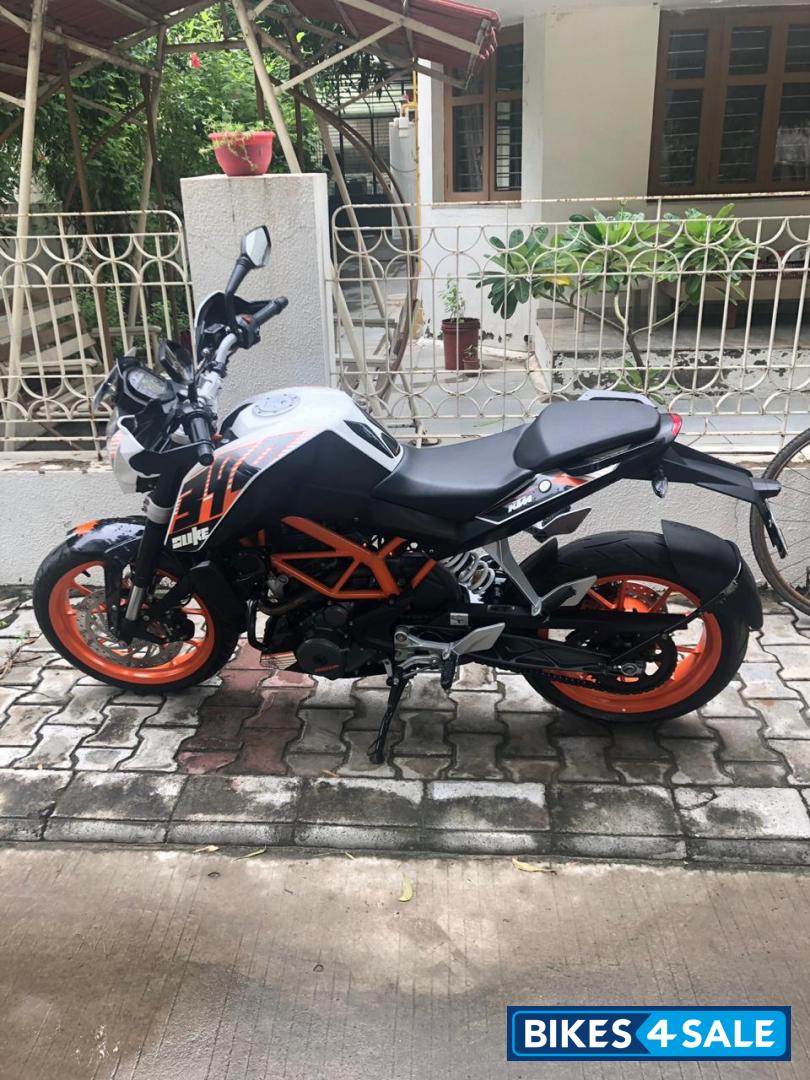 KTM Duke