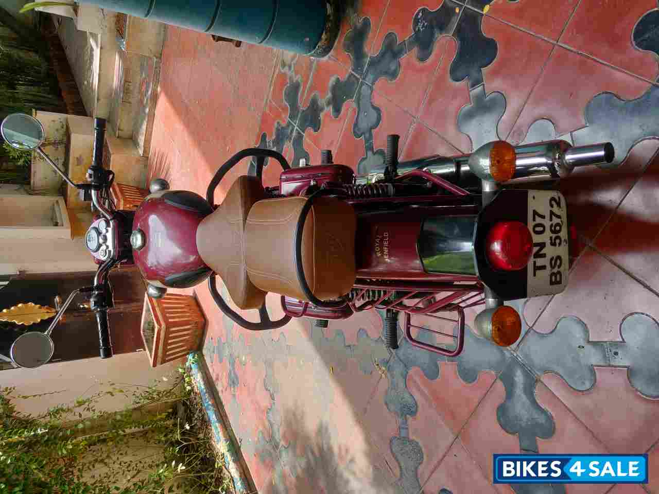 Maroon Royal Enfield Classic 500