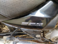 Black Bajaj Avenger 220 DTS-i