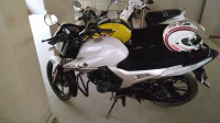 White Yamaha SZ-R