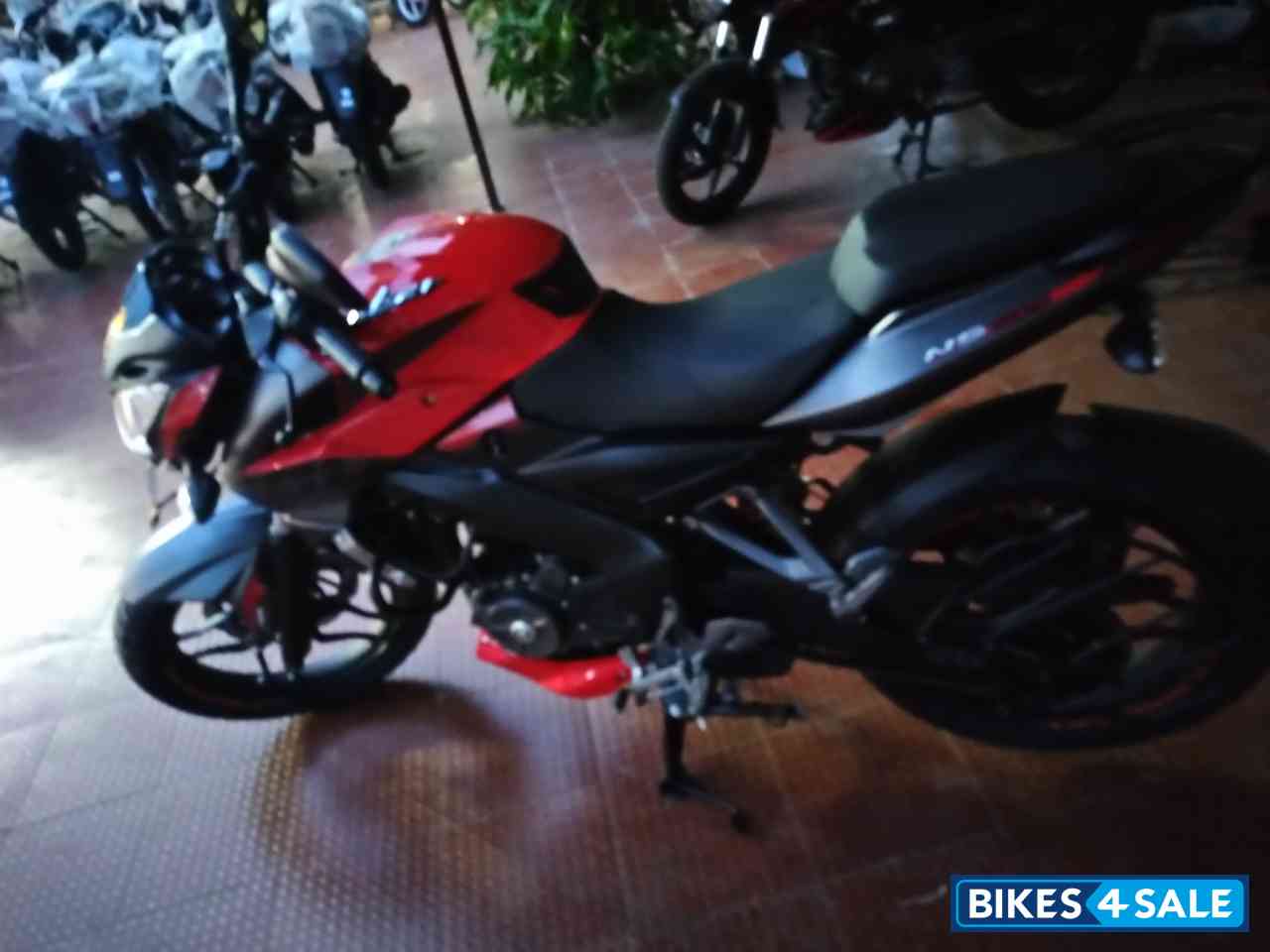 Bajaj Pulsar 200 NS ABS