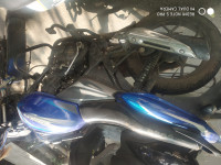 Blue Bajaj Discover 125