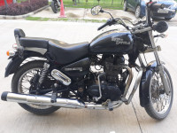 Black Royal Enfield Thunderbird 500