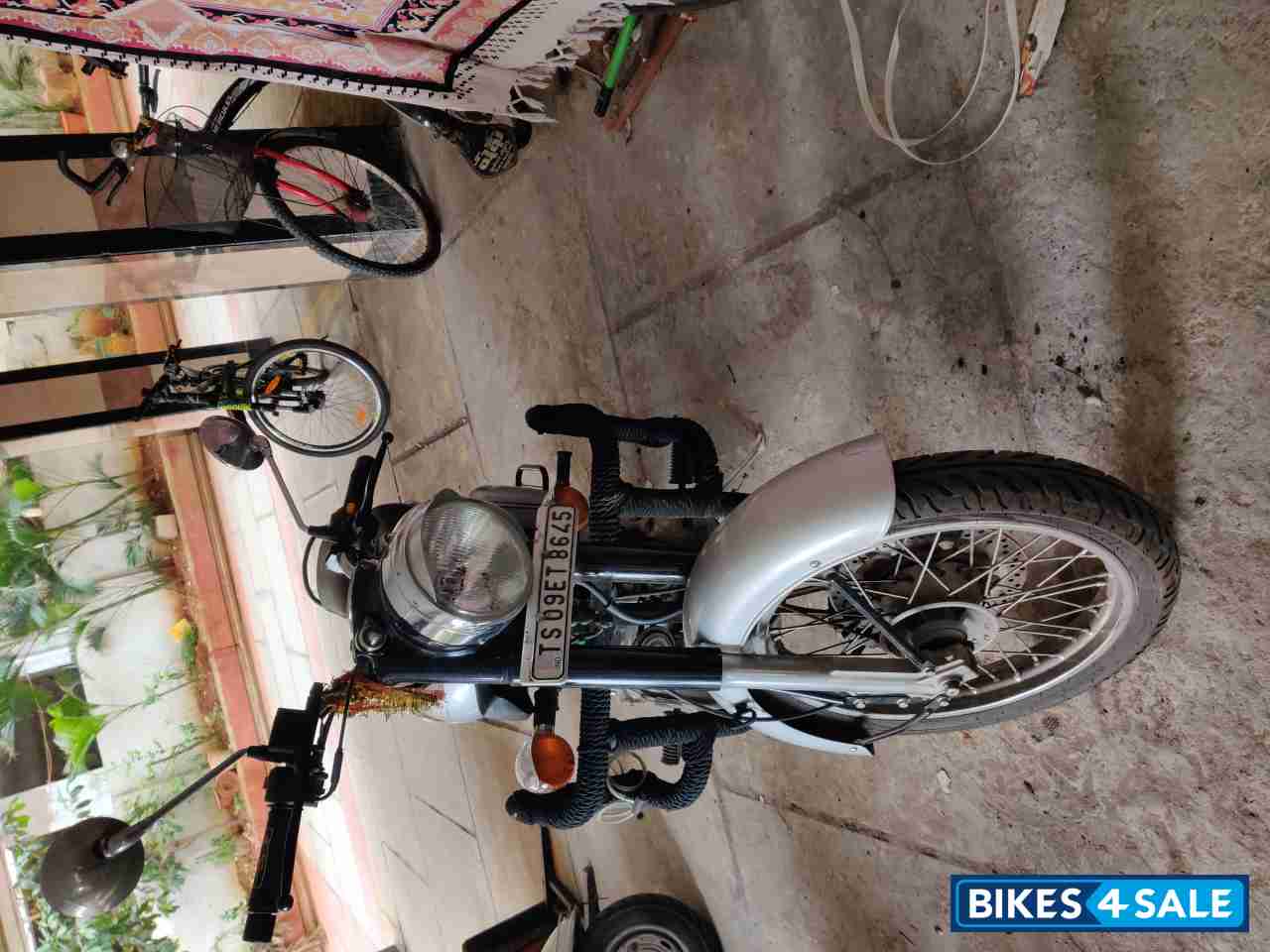 Royal Enfield Classic 350