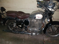 Royal Enfield Classic 500