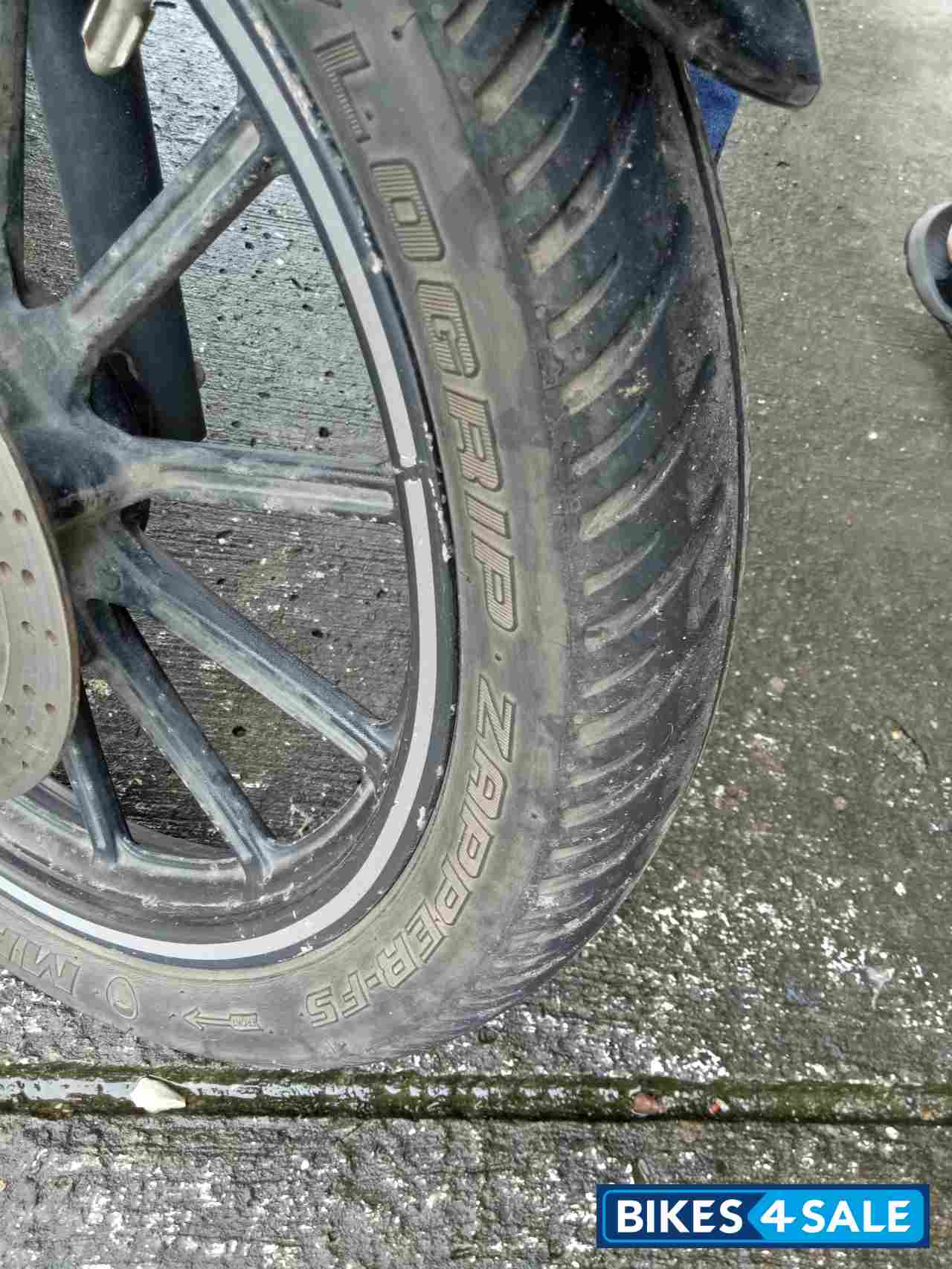 Red Bajaj Avenger Street 150