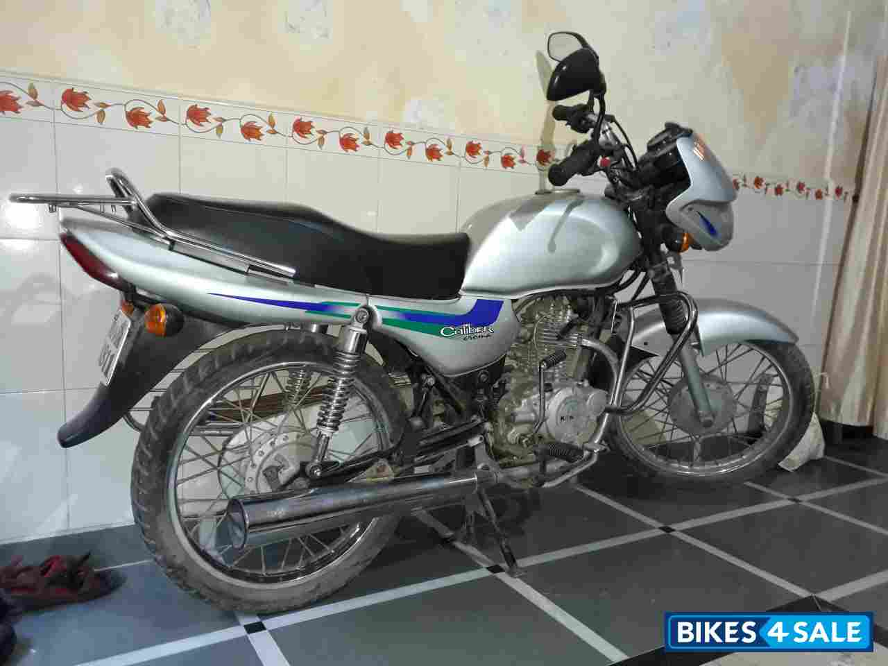 Bajaj Caliber Chroma