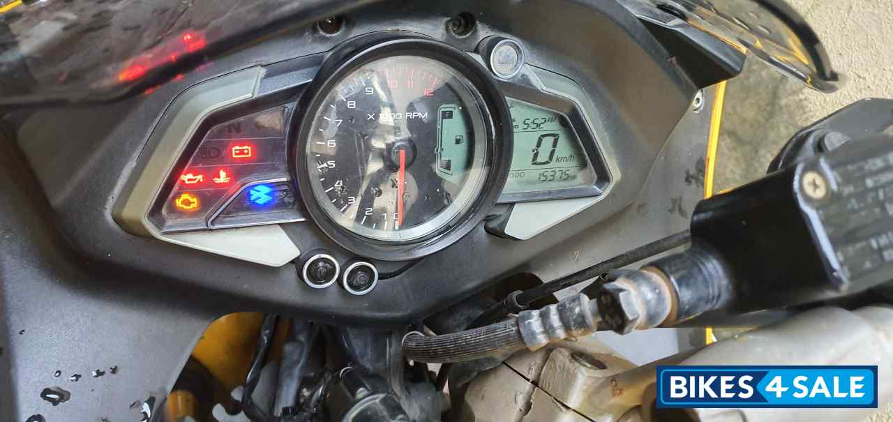 Bajaj Pulsar RS 200
