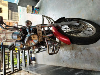 Red Royal Enfield Thunderbird TwinSpark 350