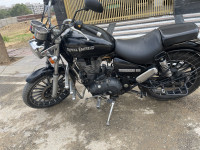 Black Royal Enfield Thunderbird 350