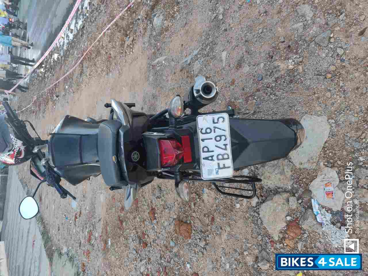 Mat Black Yamaha FZ-S