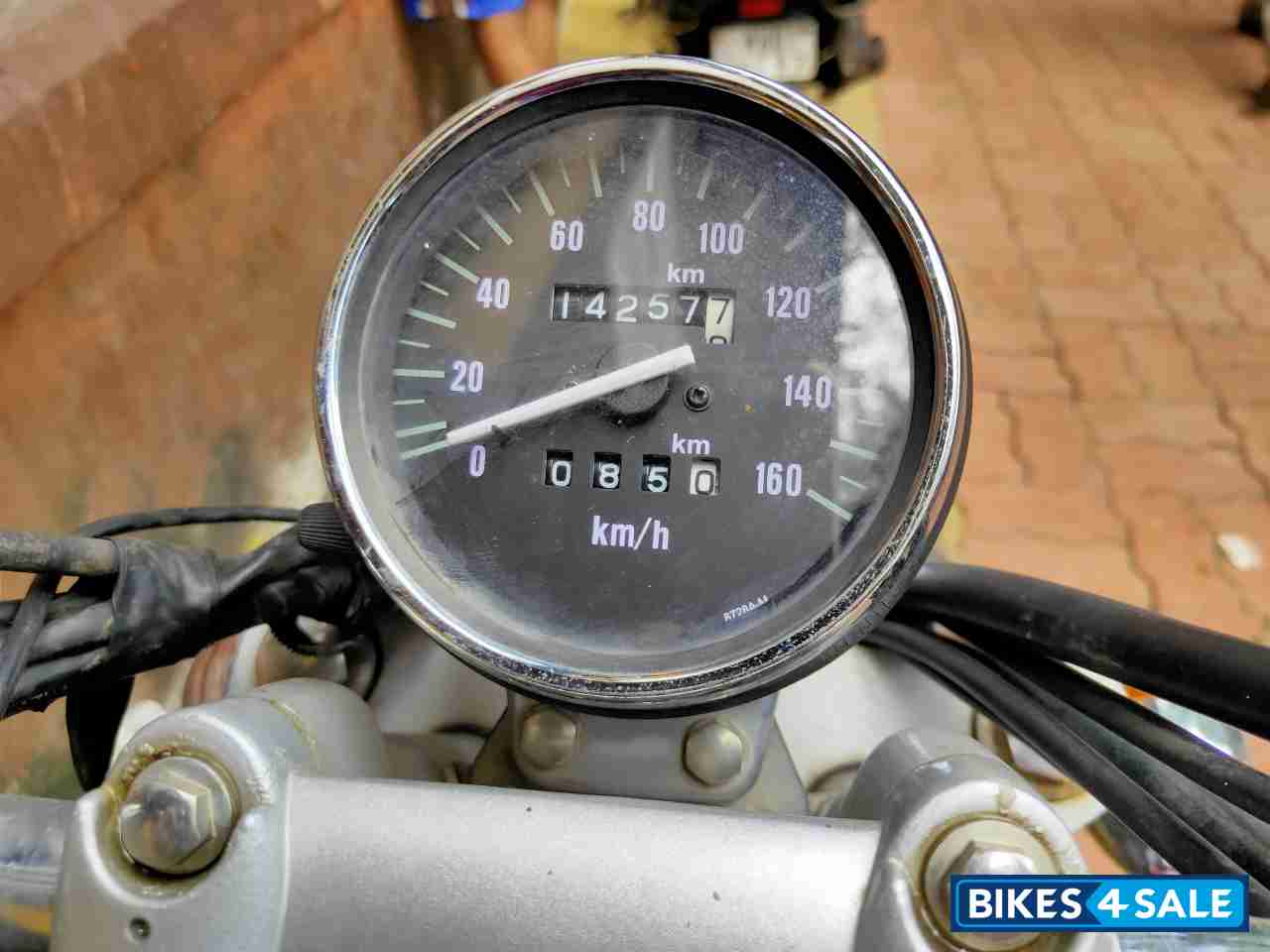 Bajaj Avenger 220 DTS-i