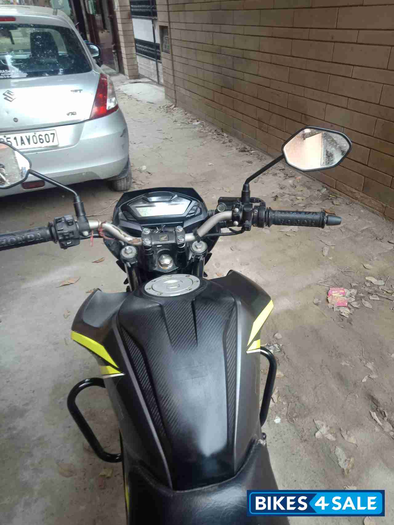 Honda CB Hornet 160R