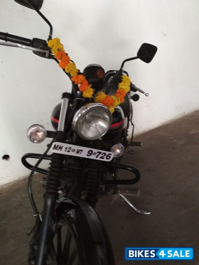 Matt Black Bajaj Avenger Street 220