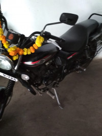 Matt Black Bajaj Avenger Street 220
