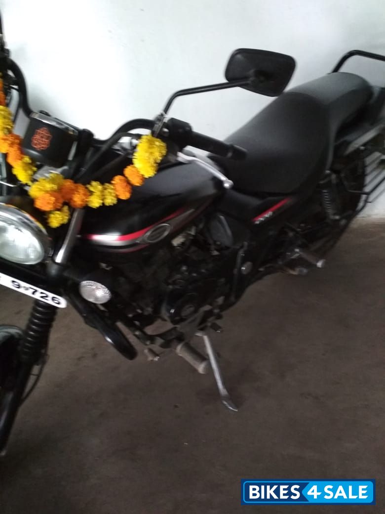 Matt Black Bajaj Avenger Street 220