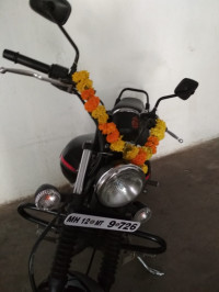 Matt Black Bajaj Avenger Street 220