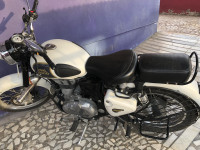 White Royal Enfield Classic 350