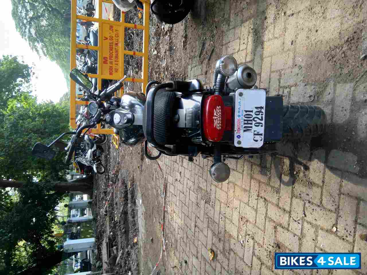 Bajaj Avenger Street 220