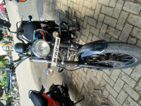 Bajaj Avenger Street 220