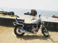 Matt Black Bajaj Avenger Cruise 220