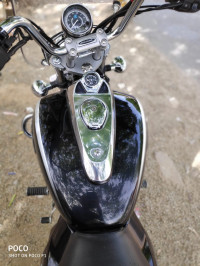 Bajaj Avenger Cruise 220