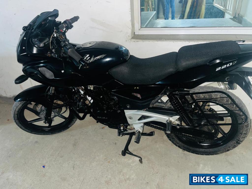 Bajaj Pulsar 220 DTSFi