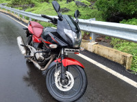 Bajaj Pulsar 220F 2016 Model