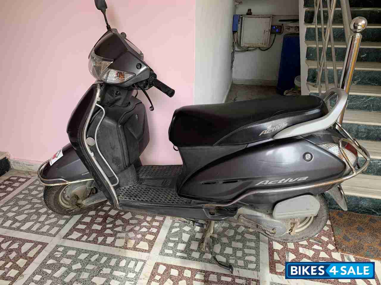 Grey Honda Activa
