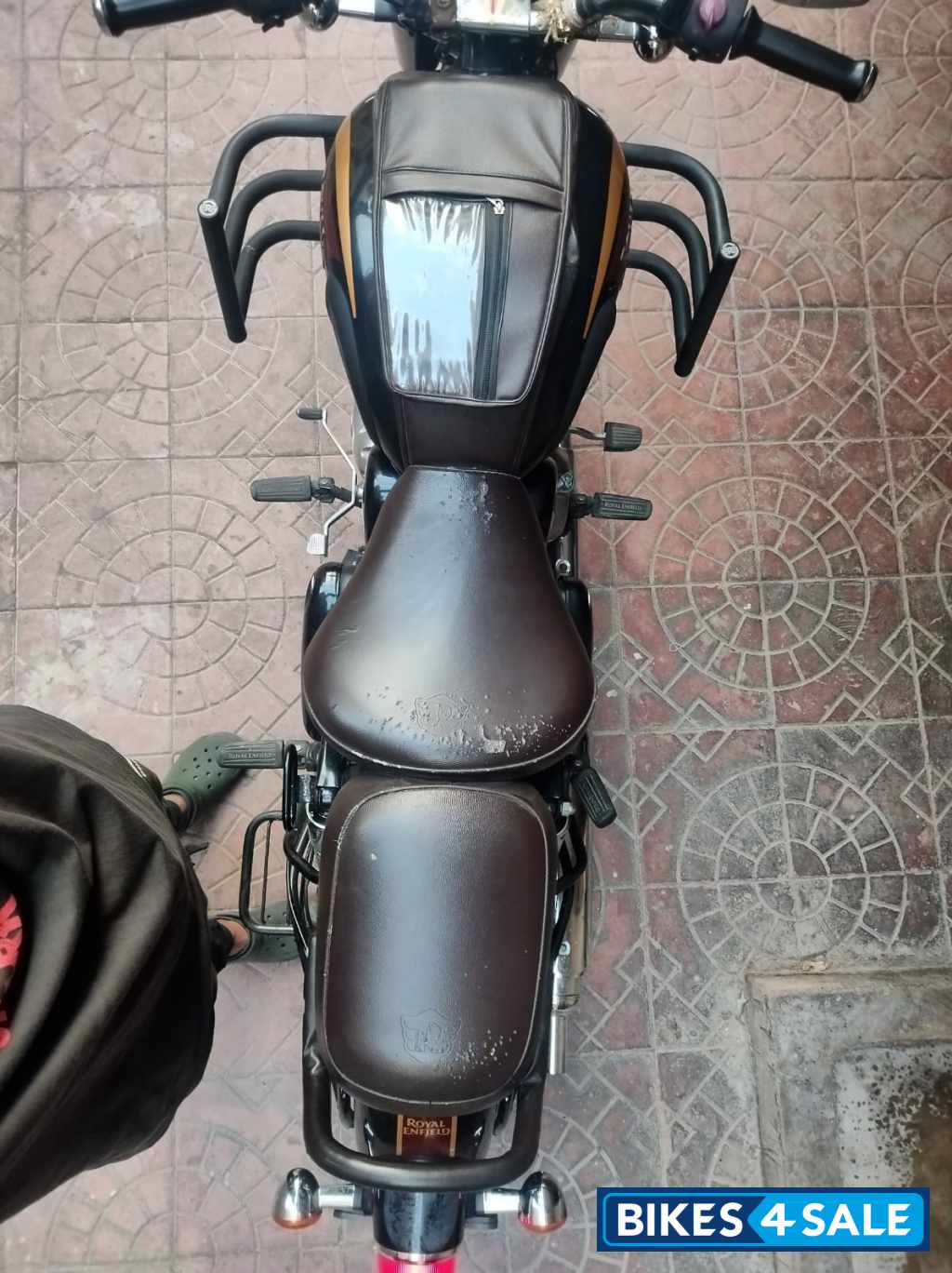 Halcyon Black Royal Enfield Classic 350
