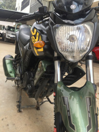 Battle Green Yamaha FZ-S