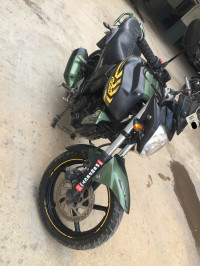 Battle Green Yamaha FZ-S
